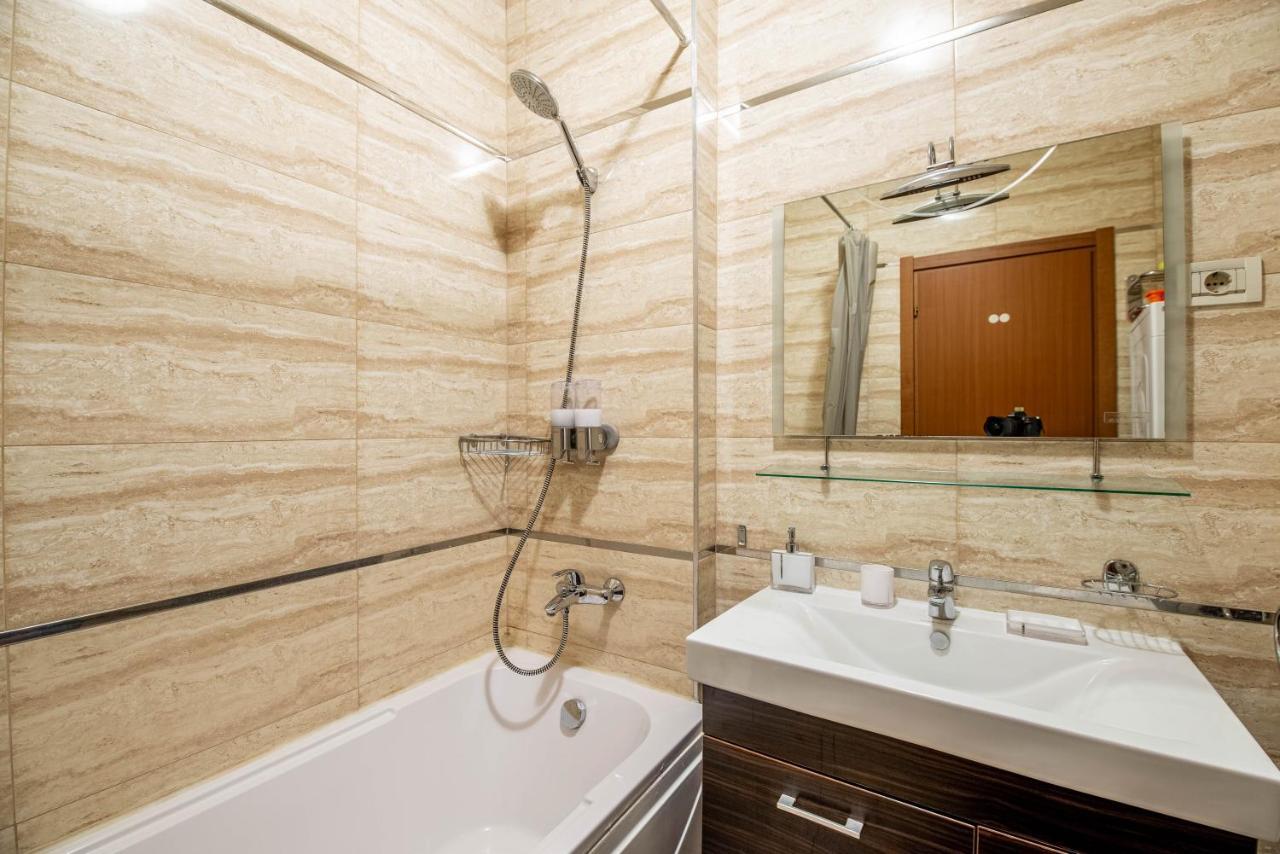 Luxury Two Room Apartment In The Heart Of Bucharest Bucarest Esterno foto